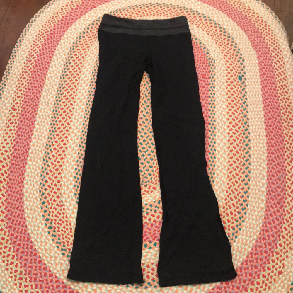 Lululemon Groove Reversible Flare Pant